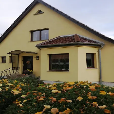 Mit Grossem Garten An Der Ostseekueste, Cleaning Included * Neubukow