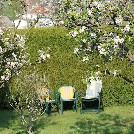 Mit Grossem Garten An Der Ostseekueste, Cleaning Included